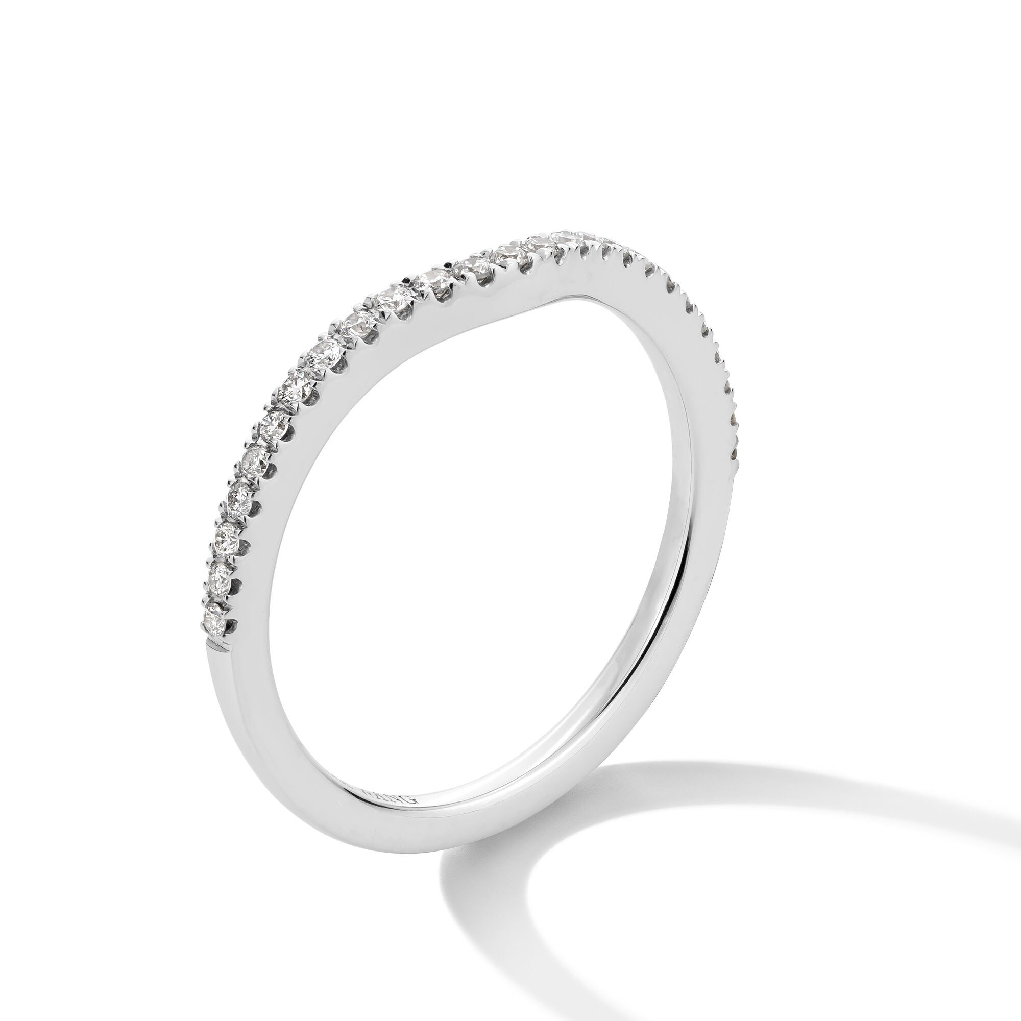Vera Wang Love Collection 1/6 CT. T.W. Diamond Contour Wedding