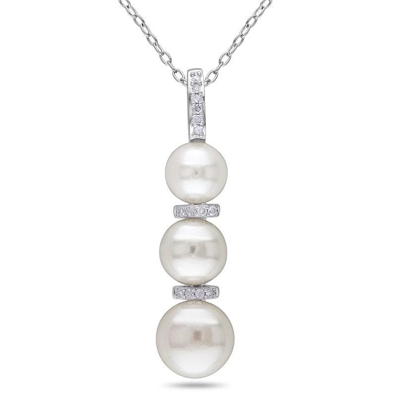 Freshwater Cultured Pearl and Diamond