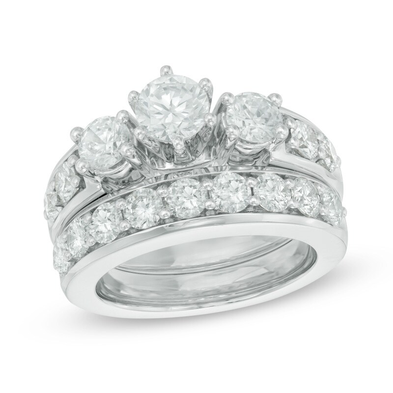 2-3/4 CT. T.W. Diamond Past Present Future® Bridal Set in 14K