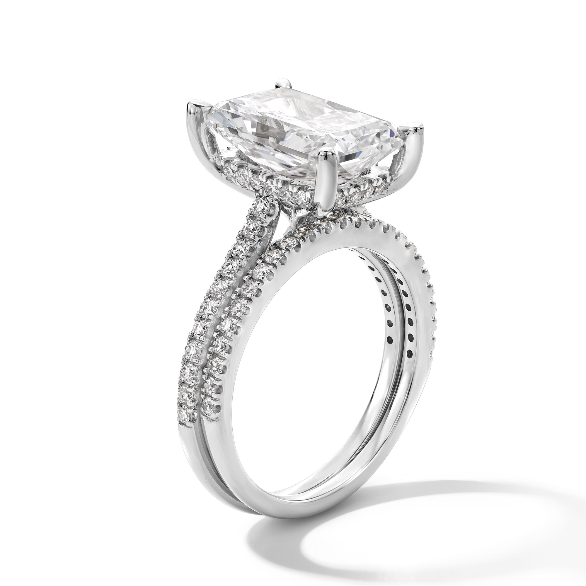 5-5/8 CT. T.W. Radiant-Cut Certified Lab-Grown Diamond Bridal Set